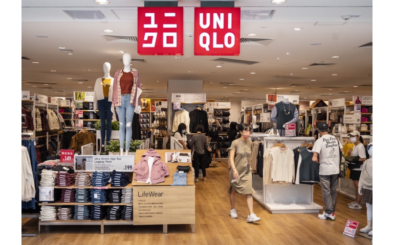 “Uniqlo” компани Шинжааны даавууг ашигладаггүй